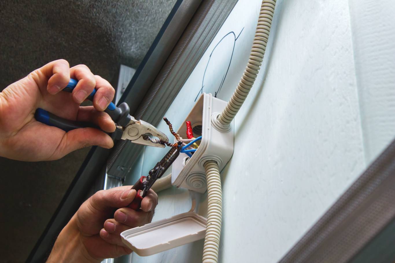 Travaux electricite maison